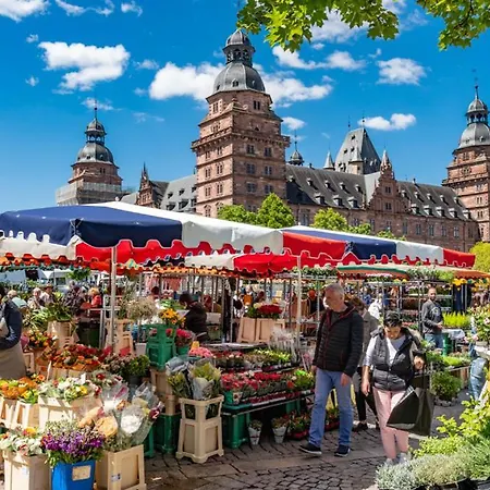 Zum Goldenen Ochsen Am Schlossgarten Hotel 3*
