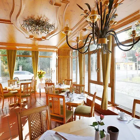 Zum Goldenen Ochsen Am Schlossgarten Aschaffenburg