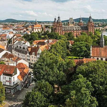 Zum Goldenen Ochsen Am Schlossgarten 3*