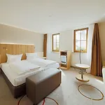 فندق Zum Goldenen Ochsen Am Schlossgarten 3*