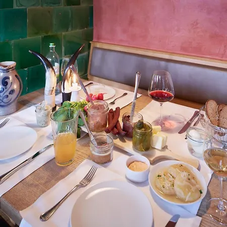 Zum Goldenen Ochsen Am Schlossgarten ホテル 3*