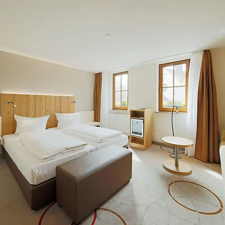Hotel Zum Goldenen Ochsen Am Schlossgarten 3*