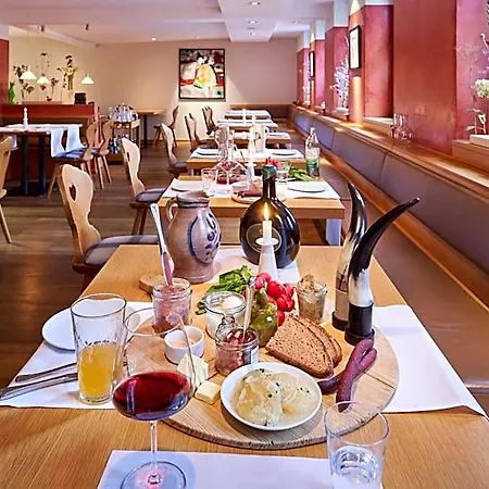 Hotel Zum Goldenen Ochsen, Hotel&gasthaus Am Schlossgarten Aschaffenburg