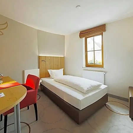 Zum Goldenen Ochsen, Hotel&gasthaus Am Schlossgarten
