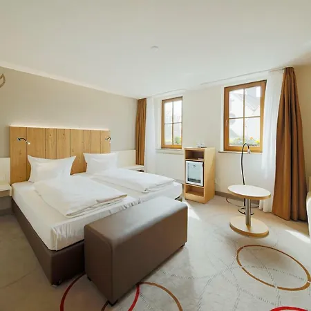 Hotel Zum Goldenen Ochsen Am Schlossgarten 3*